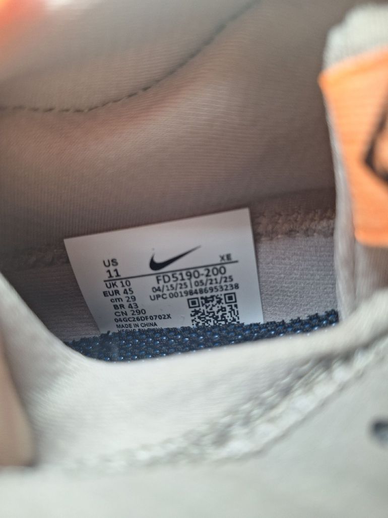 Used Nike ZoomX Zegama Trail 2 tg 44 2026 bike — image 8 of 9