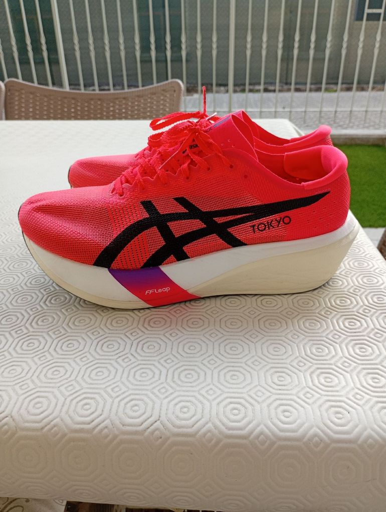 Used Asics Metaspeed Edge Tokyo 2026 bike — image 1 of 4
