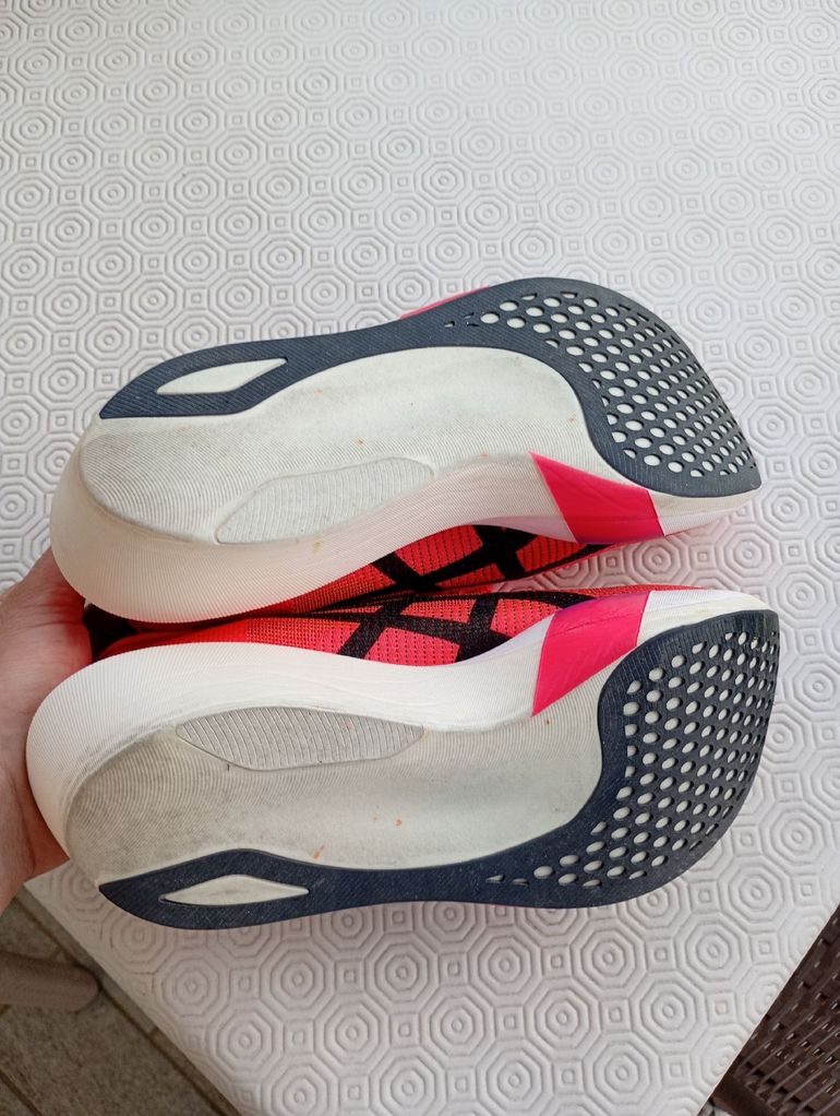 Used Asics Metaspeed Edge Tokyo 2026 bike — image 2 of 4