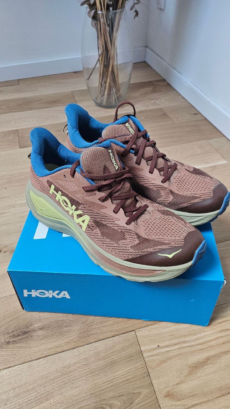 Used Hoka Challenger 8 2025 bike — image 1 of 7
