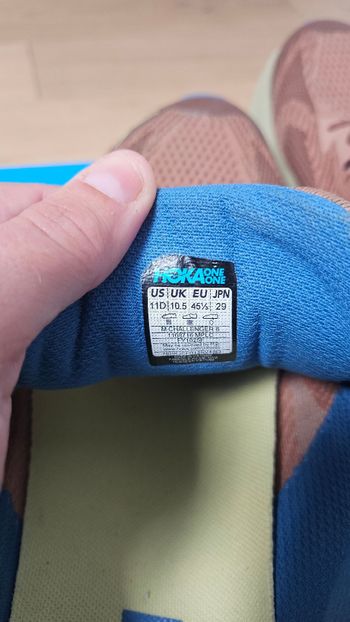 Used Hoka Challenger 8 2025 bike — image 4 of 7