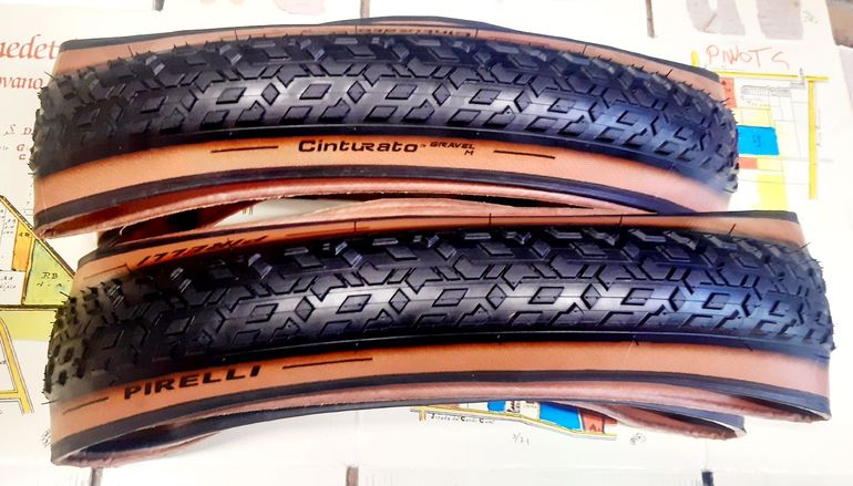 Used Pirelli Cinturato Gravel M 45mm 2025 bike — image 1 of 4