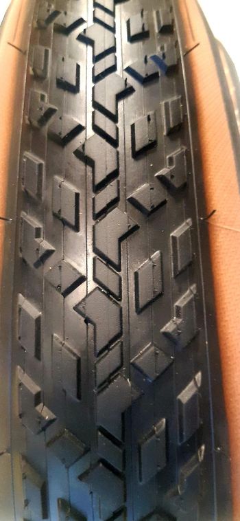 Used Pirelli Cinturato Gravel M 45mm 2025 bike — image 3 of 4