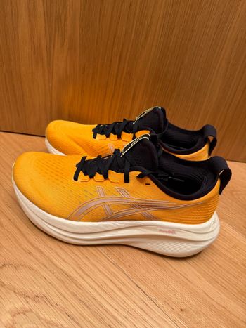 Used Asics Nimbus 27 2025 bike — image 2 of 6