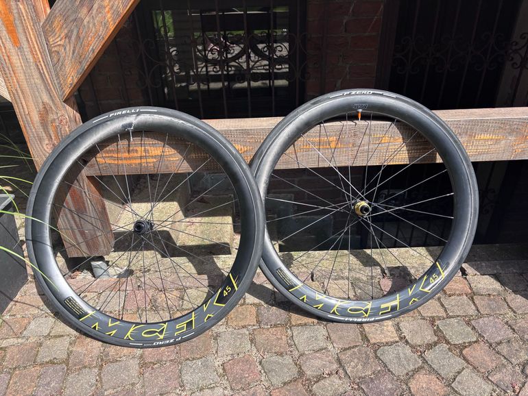Used Nonplus MCFK Laufradsatz by R2 ultralite 2025 bike — image 16 of 17