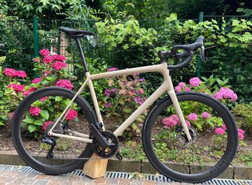 Brugt DT SWISSE HUB CARBON LAUFRADSATZ 45MM LT Raufradbau - Individualaufbau 2024 Wheels