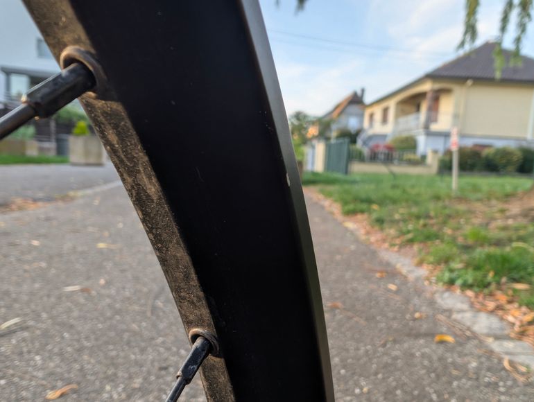 Used Mondraker Front Wheel 15x110 bike — image 6 of 8