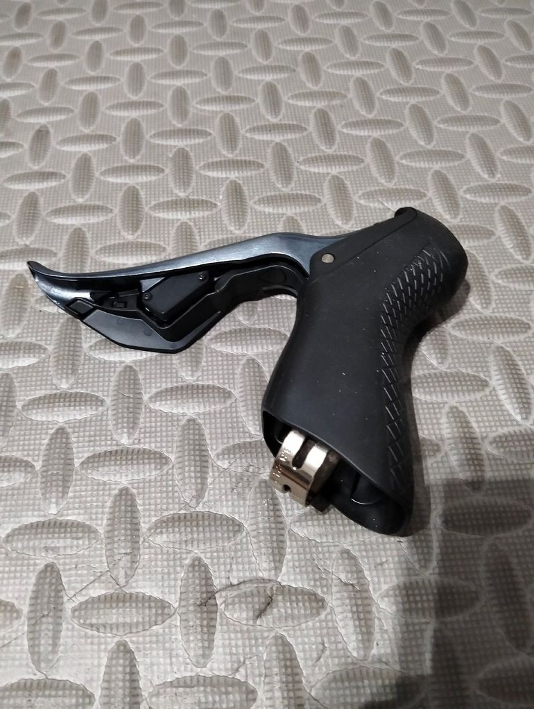 Used Shimano Ultegra ST-R8000 2x11v bike — image 3 of 11