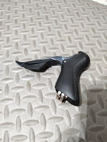 Used Shimano Ultegra ST-R8000 2x11v bike — image 5 of 11