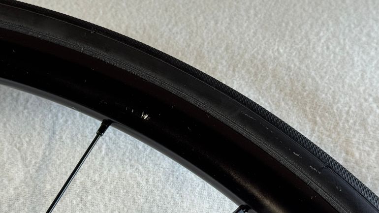 Used Dt Swiss R470 Laufradsatz mit SRAM XDR Freilauf bike — image 9 of 12