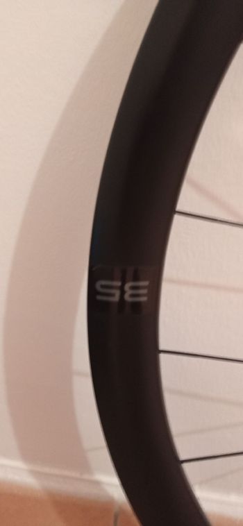 Used Cannondale Hollowgram 35 Carbon Wheelset bike — image 3 of 8