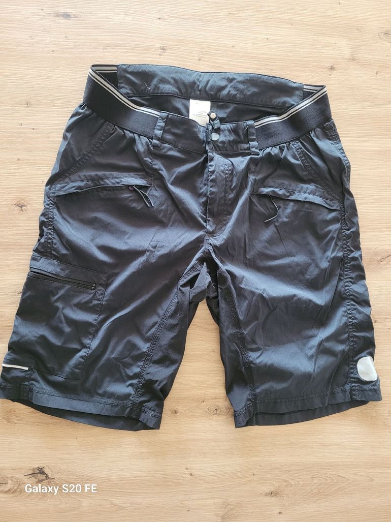 Used Dotout Iron Shorts, black 2025 bike — image 1 of 3