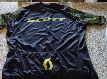 Used Scott RC Team 2025 bike — image 2 of 3
