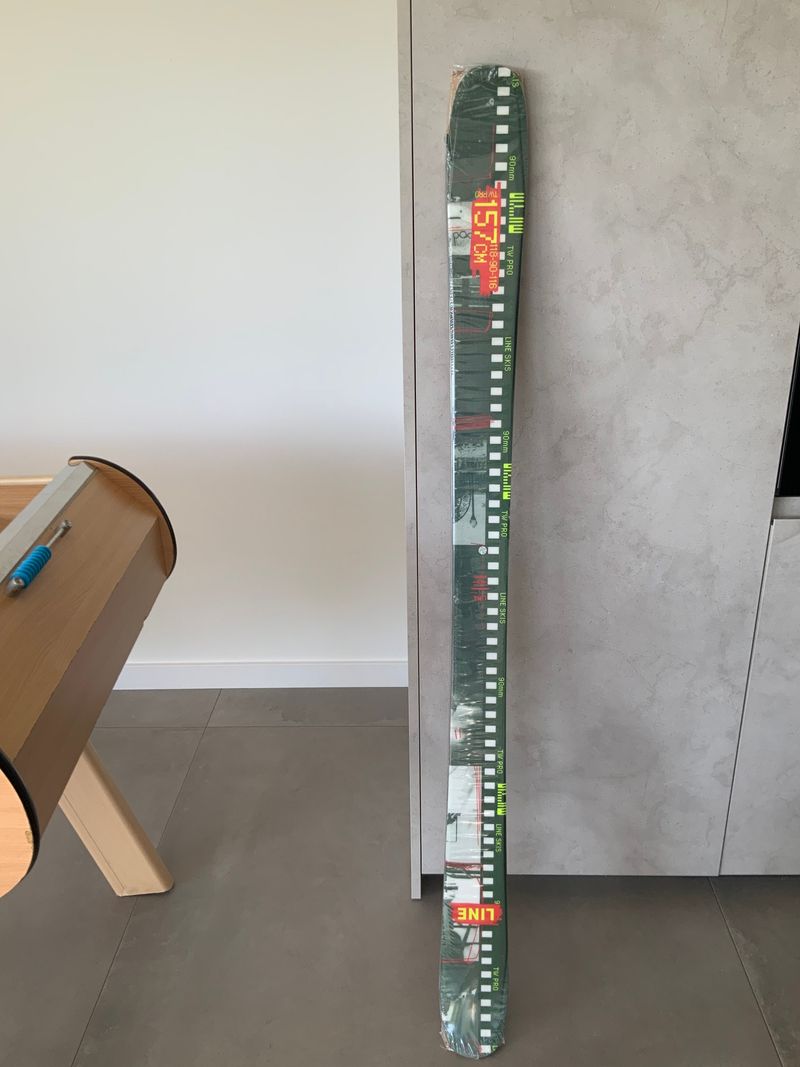 Used Line Skis Tom wallisch 2025 Skiing & Skitouring