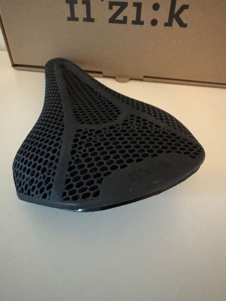 Used Fizik Vento Argo R1 Adaptive 2026 bike — image 5 of 11