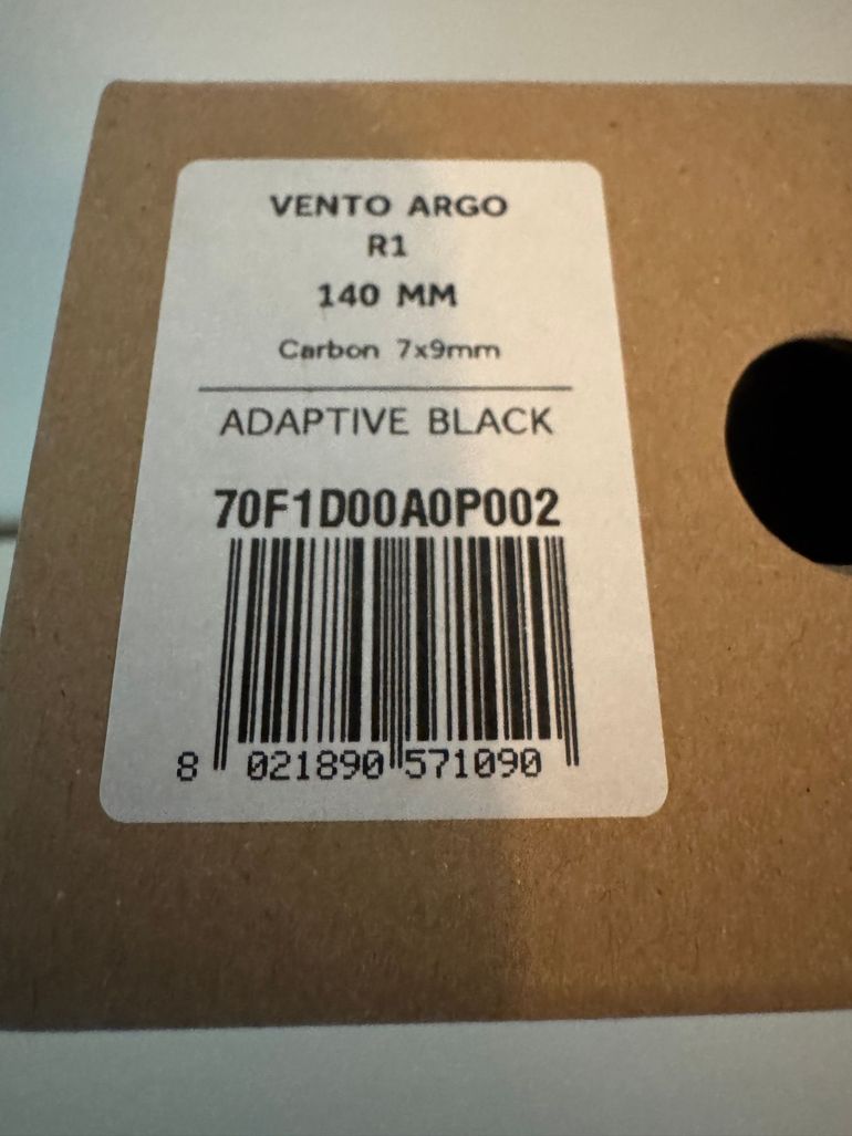 Used Fizik Vento Argo R1 Adaptive 2026 bike — image 8 of 11