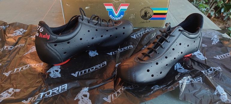 Used Vittoria 1976 bike — image 3 of 5