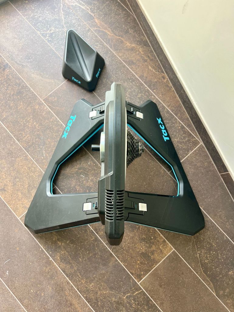 Used Tacx NEO 2T Smart Trainer 2020 bike — image 2 of 3