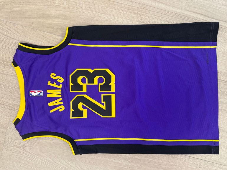 Used Jordan NBA Lakers Jersey 2025 bike — image 4 of 5