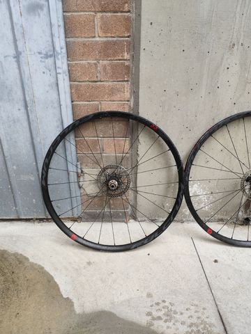 Brugt Fulcrum Rapid Red 500 bike — billede 2 af 2