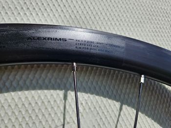 Used Alexrims RA 1.9 Disc Wheelset bike — image 2 of 6