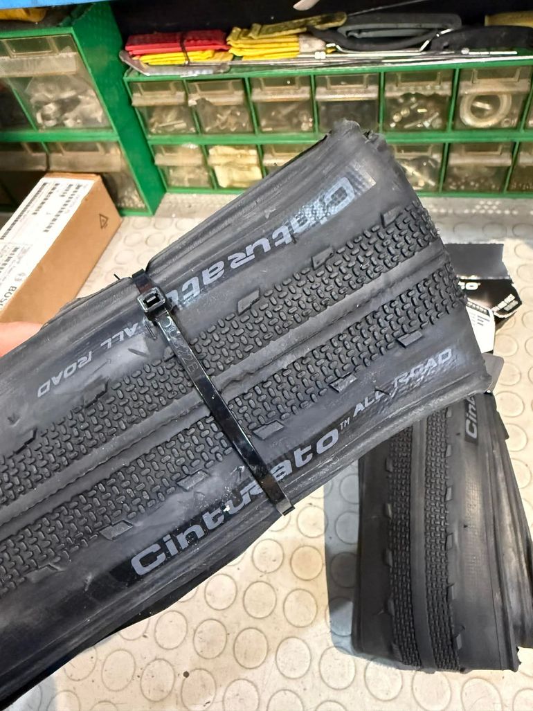 Used Pirelli CINTURATO ALL ROAD 700x40 bike — image 4 of 5
