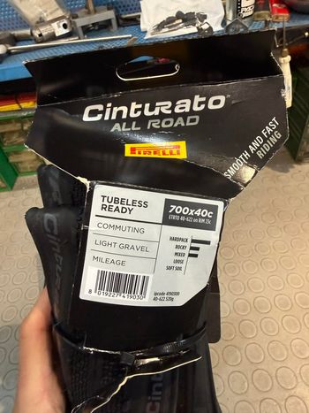Used Pirelli CINTURATO ALL ROAD 700x40 bike — image 2 of 5
