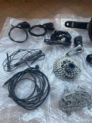 Used Shimano 105 Di2 R7150 12-speed Groupset 2024 bike — image 3 of 8