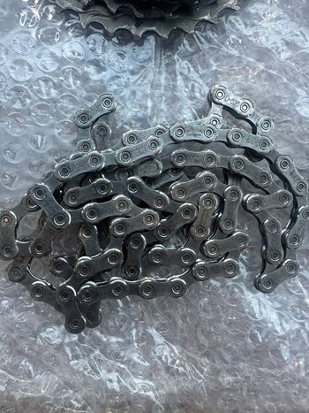 Used Shimano 105 Di2 R7150 12-speed Groupset 2024 bike — image 7 of 8