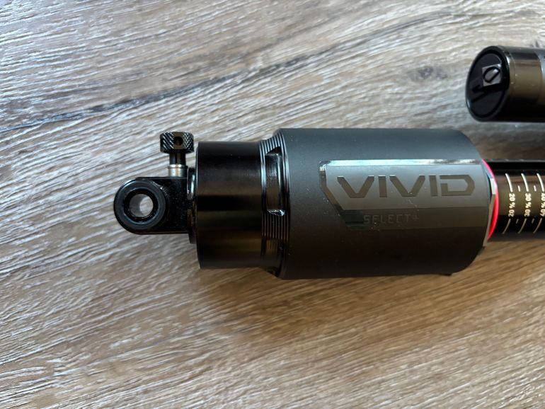 Used RockShox Vivid Air Select+ 2024 bike — image 4 of 5