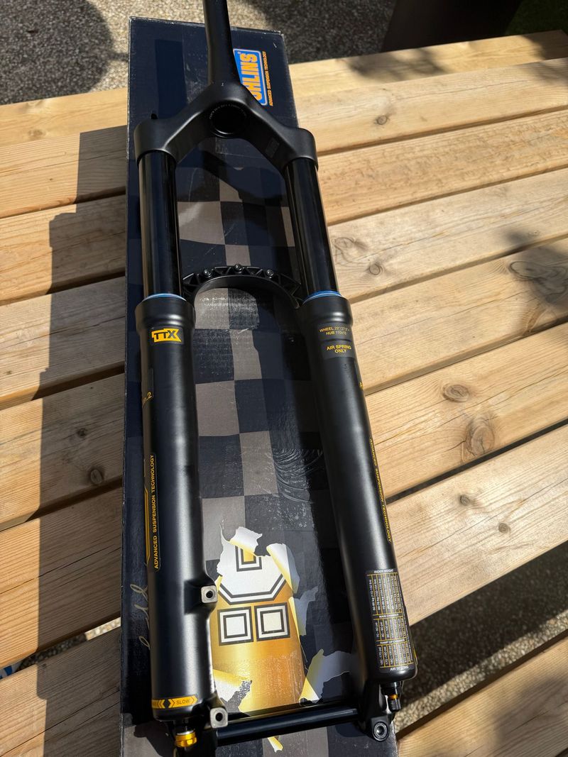 Used Öhlins RXF 36 Fork 2025 bike — image 2 of 7