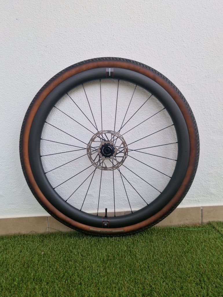 Used Reserve 40|44 GR Wheelset Turbulent Aero Turbulent Aero DT Swiss 350 2026 bike — image 3 of 6
