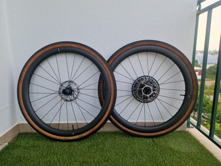 Used Reserve 40|44 GR Wheelset Turbulent Aero Turbulent Aero DT Swiss 350 2026 bike — image 2 of 6