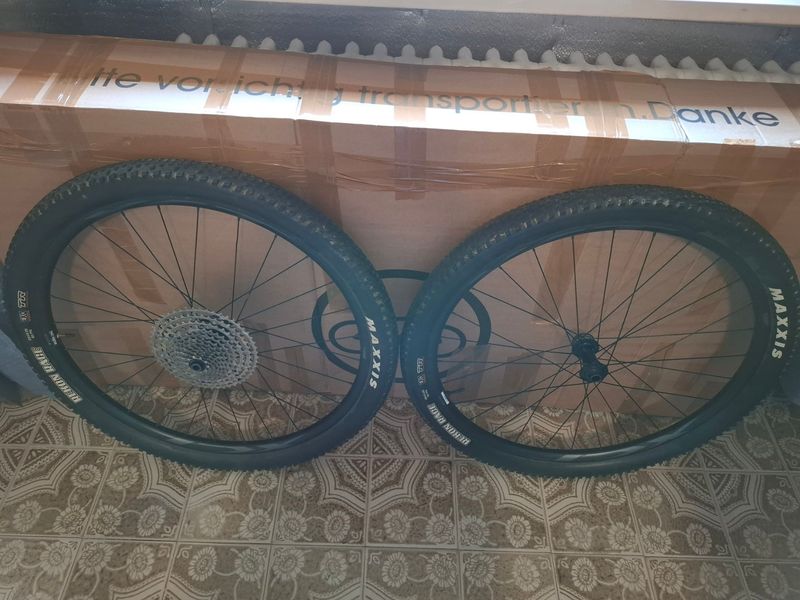 Używany Giant XCT Boost MTB Wheels 29" Wheels