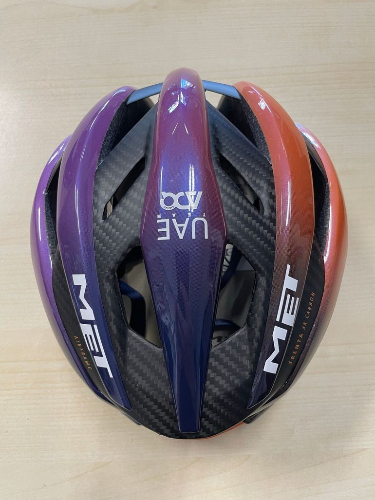 Used MET Trenta 3kcarbon tg M UAE TEAM ADQ Helmet 2026 bike — image 4 of 4