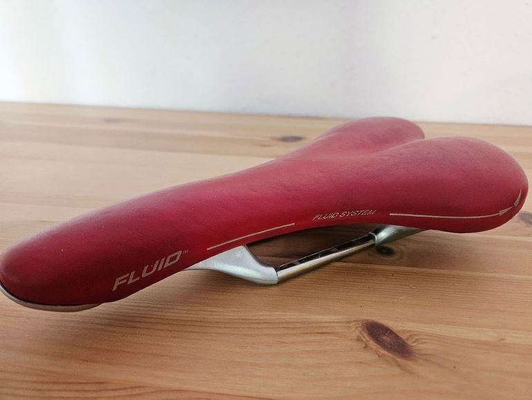 Used Selle Italia Fluid Saddle bike — image 2 of 7