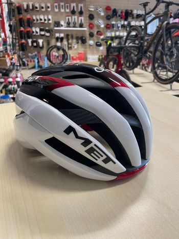 Used MET Trenta 3K Carbon UAE Team Emirates XRG 2026 bike