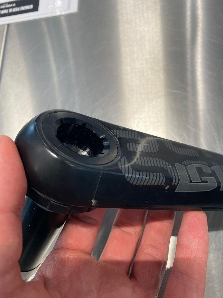 Used E*Thirteen LG1 EN Race Carbon Crank 73mm 2025 bike — image 3 of 5