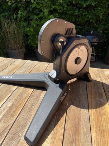 Used Tacx Flux Smart Trainer bike — image 3 of 6
