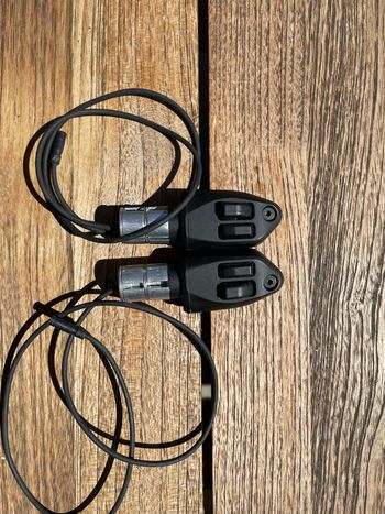 Used Shimano SW-R671 Shifter Set Di2 bike