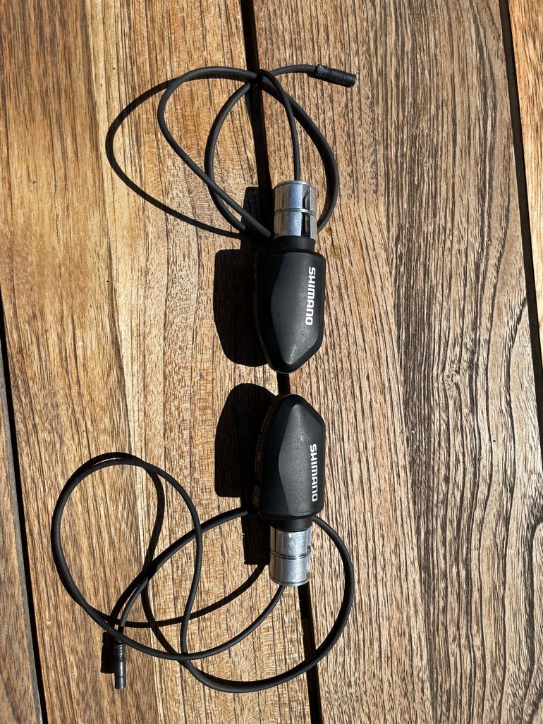 Used Shimano SW-R671 Shifter Set Di2 bike — image 4 of 5