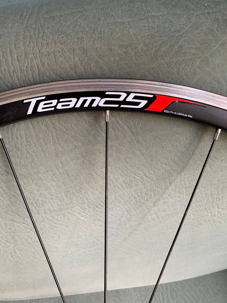 Used Vision Team 25 Wheelset bike — image 2 of 12