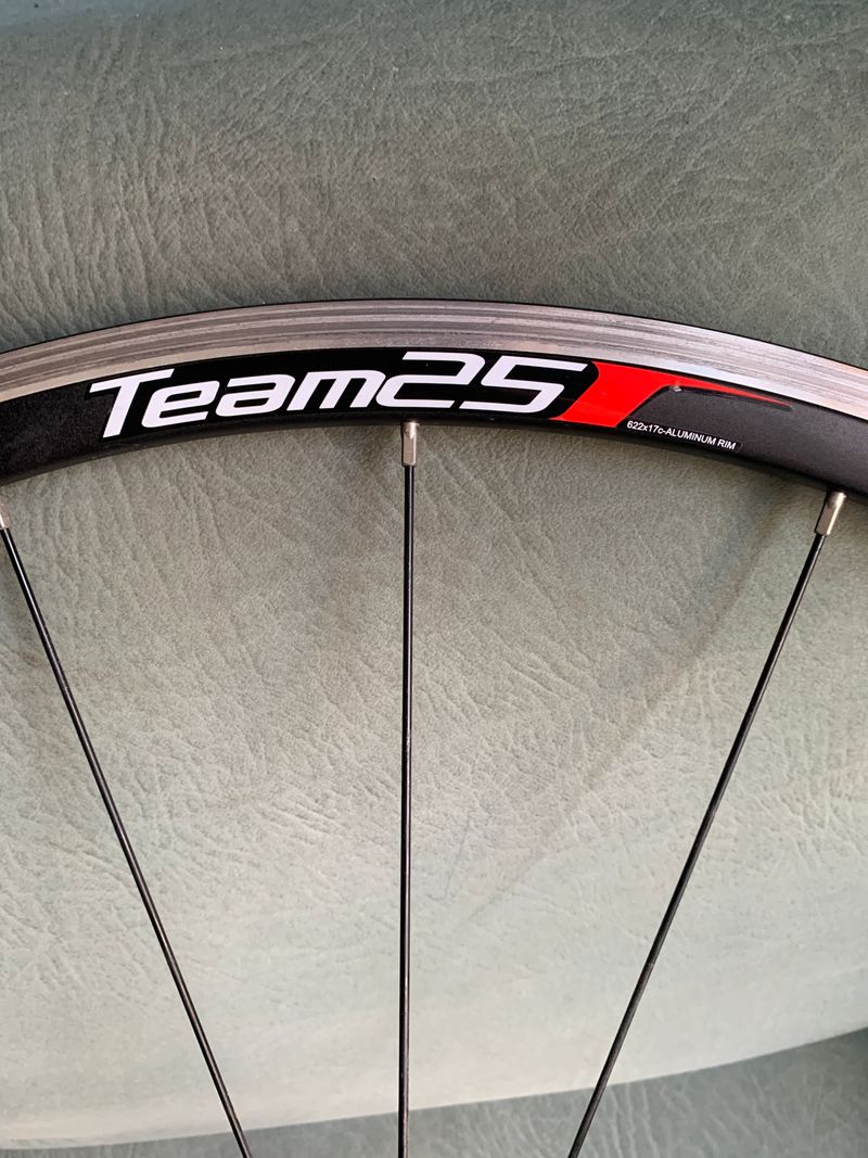 Used Vision Team 25 Wheelset bike — image 2 of 12