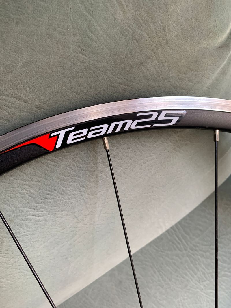 Used Vision Team 25 Wheelset bike — image 11 of 12