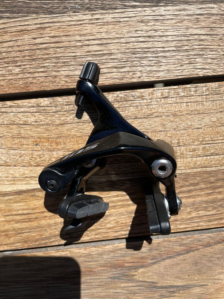 Used Shimano 105 BR-R7010 Brake Calipers Set bike — image 4 of 5