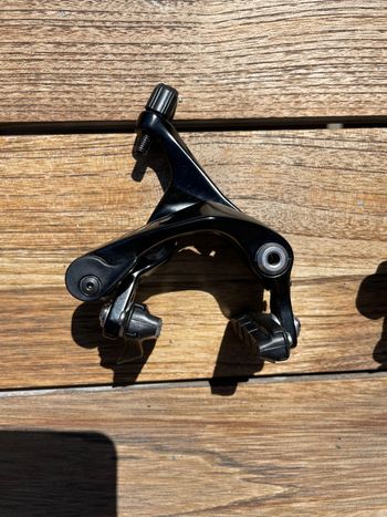 Used Shimano 105 BR-R7010 Brake Calipers Set bike