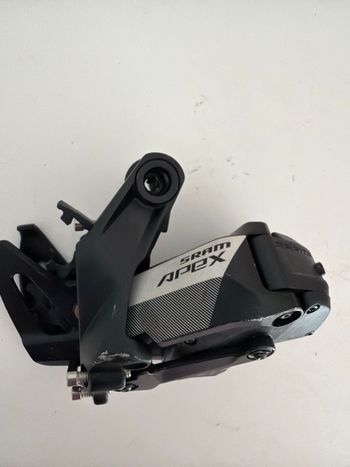 Used Sram Apex AXS 12V bike — image 3 of 6