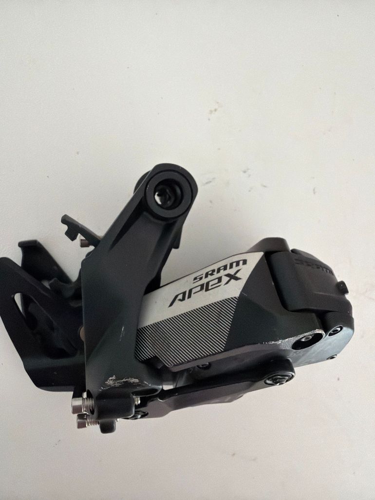 Used Sram Apex AXS 12V bike — image 3 of 6