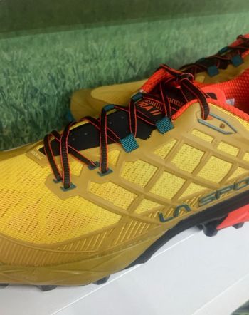 Used La Sportiva Akyra II 45 2026 bike — image 7 of 14