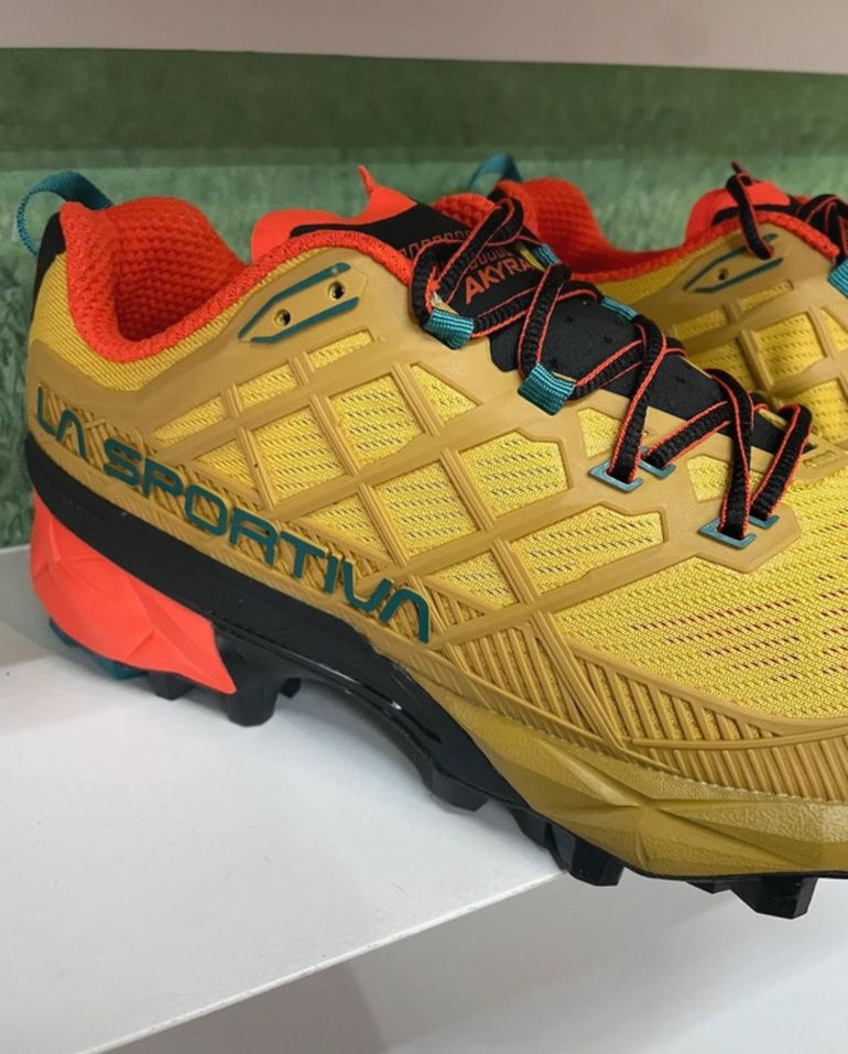 Used La Sportiva Akyra II 45 2026 bike — image 12 of 14